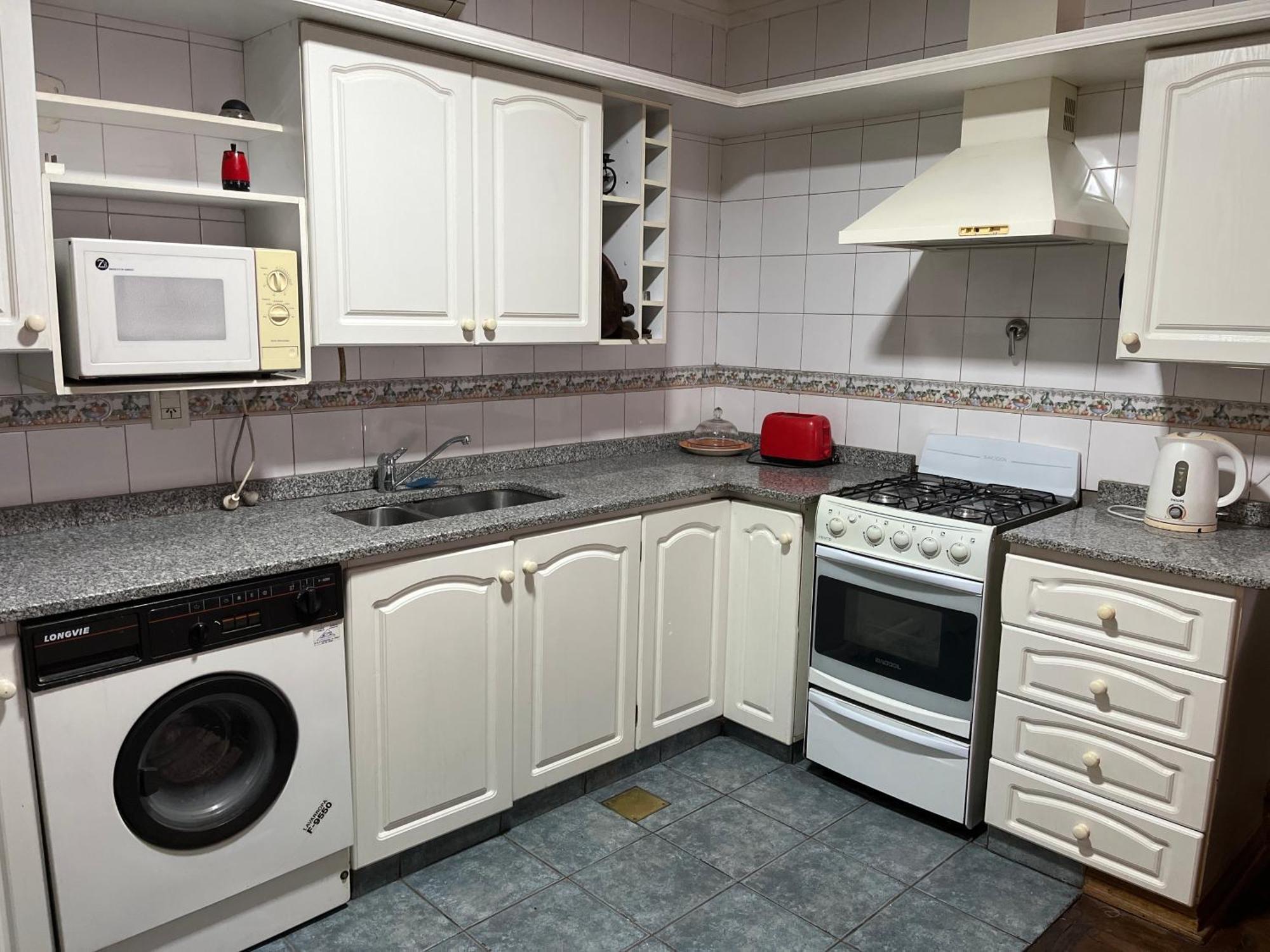 Apartamento Departamentos de Buen Nivel Mendoza Exterior foto